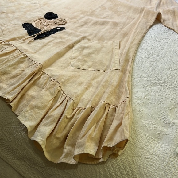 ⭐️L&B Lucky & Blessed nwt tea dyed crochet flower asymmetrical hem dress M - Picture 13 of 14